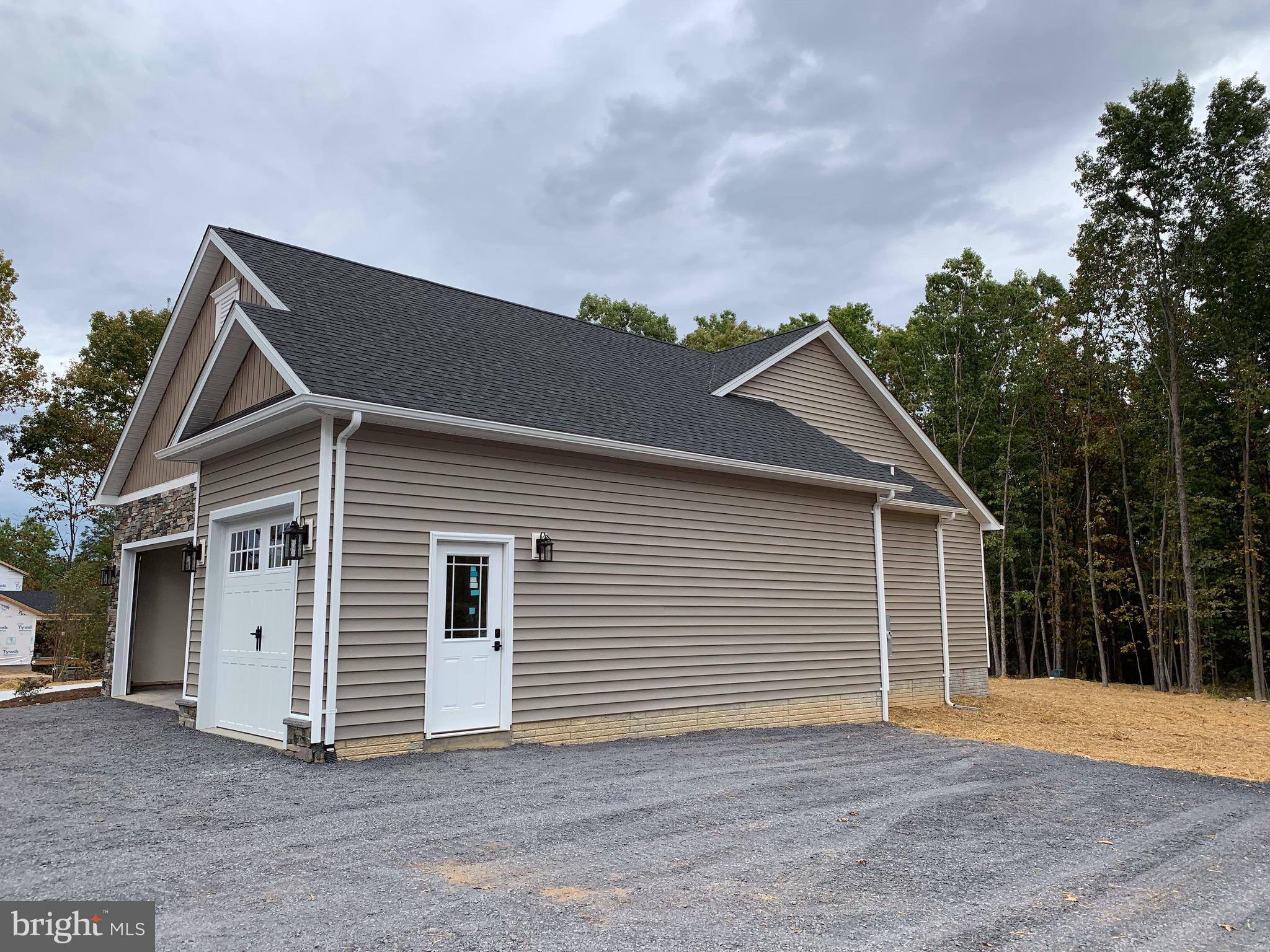 933 Redbud Road Winchester, VA 22603 - Photo 3 of 28 Example Home Third Bay Optional