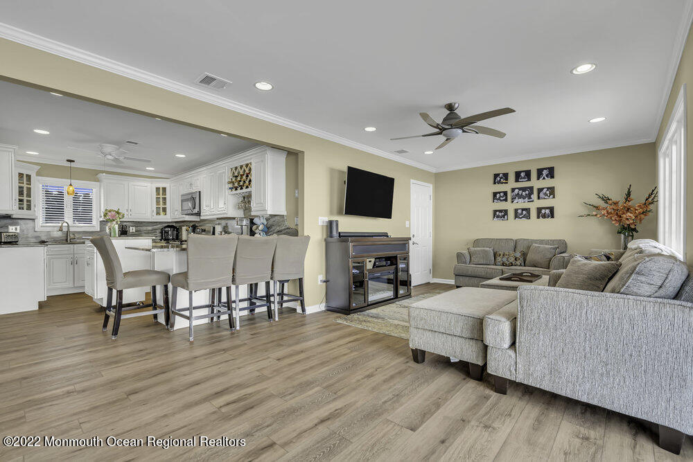 10 Robinhood Drive Parlin, NJ 08859 - Photo 16 of 36 021__dsc8205