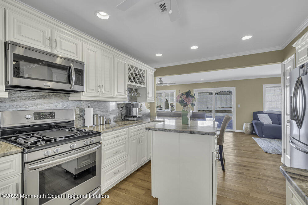 10 Robinhood Drive Parlin, NJ 08859 - Photo 24 of 36 029__dsc8240