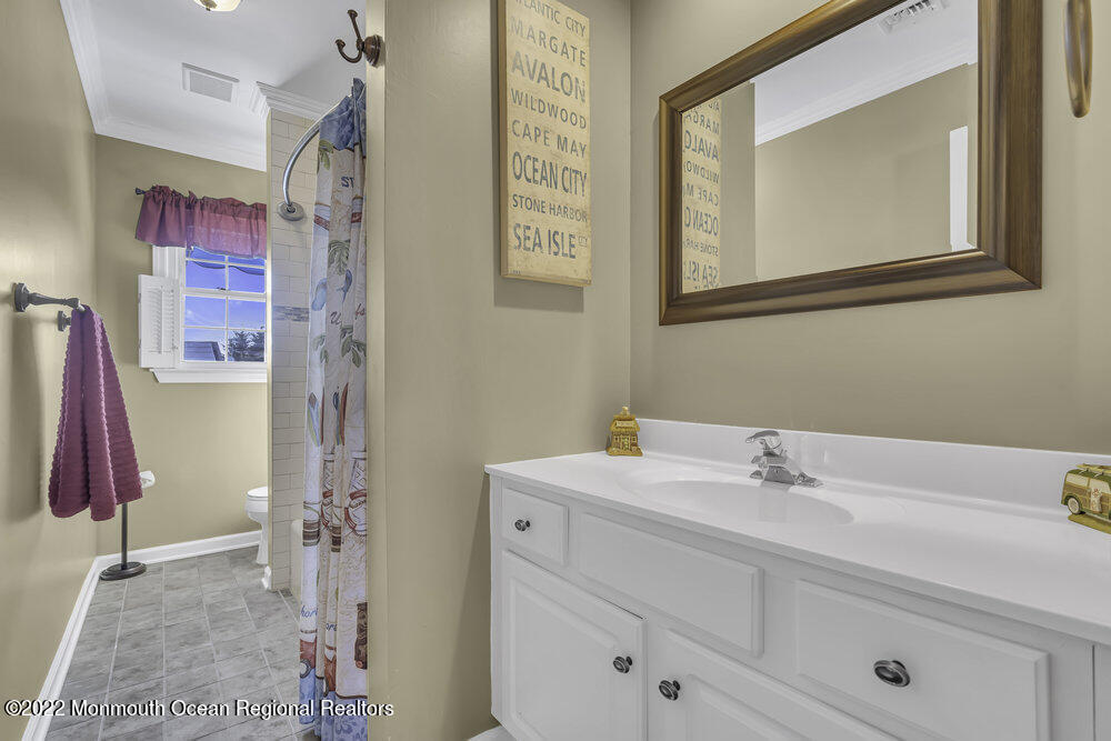 10 Robinhood Drive Parlin, NJ 08859 - Photo 27 of 36 032__dsc8255