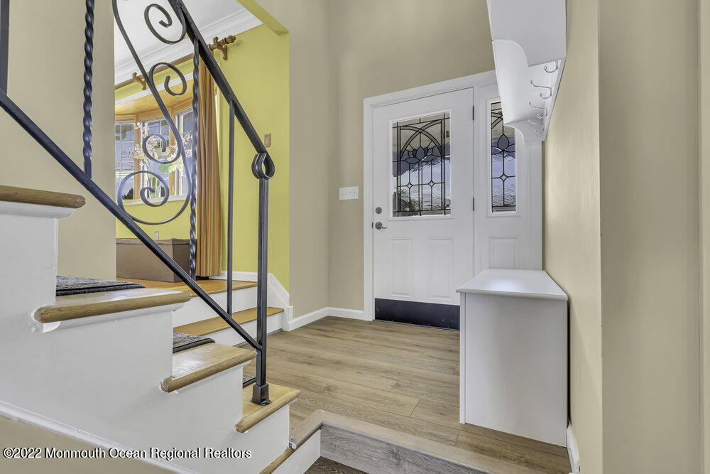 10 Robinhood Drive Parlin, NJ 08859 - Photo 3 of 36 008__dsc8145