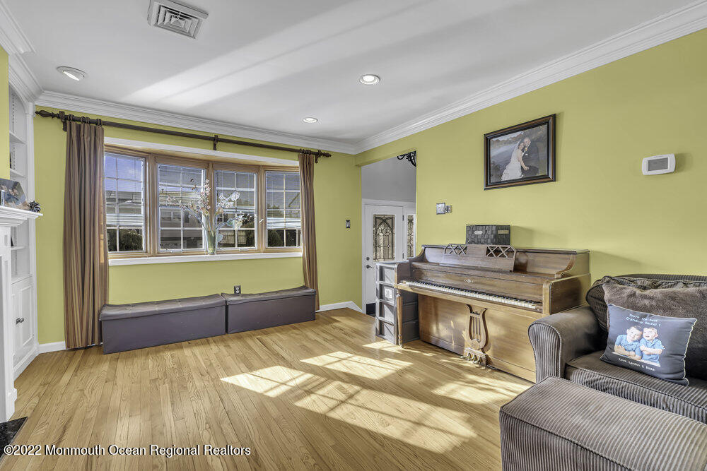 10 Robinhood Drive Parlin, NJ 08859 - Photo 8 of 36 013__dsc8170