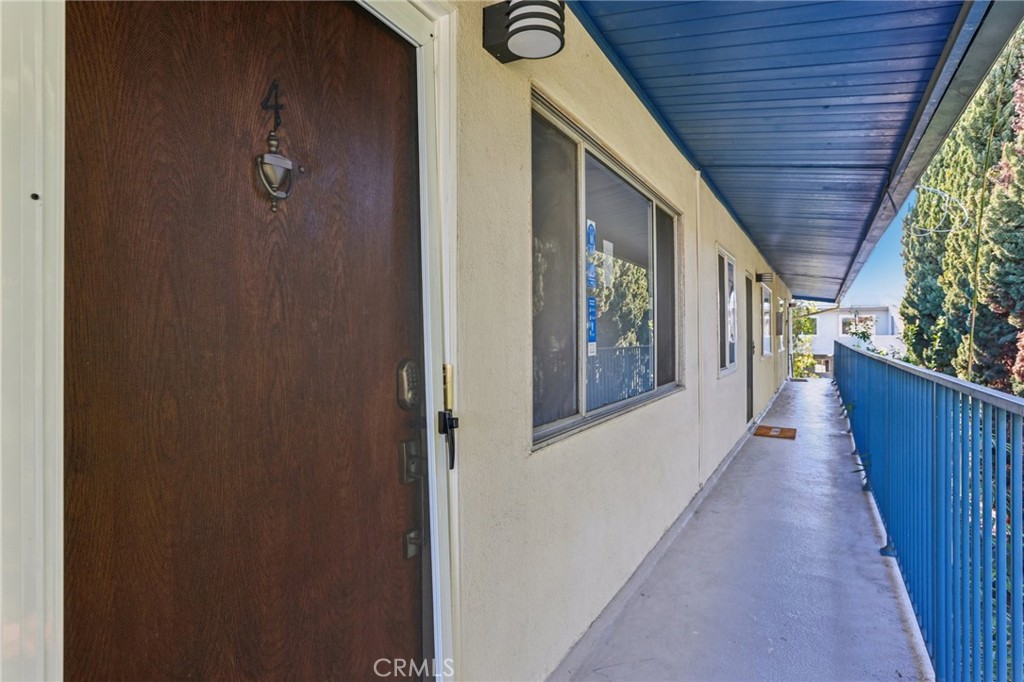 2909 10th Street, Unit 4 Santa Monica, CA 90405 - Photo 7 of 35