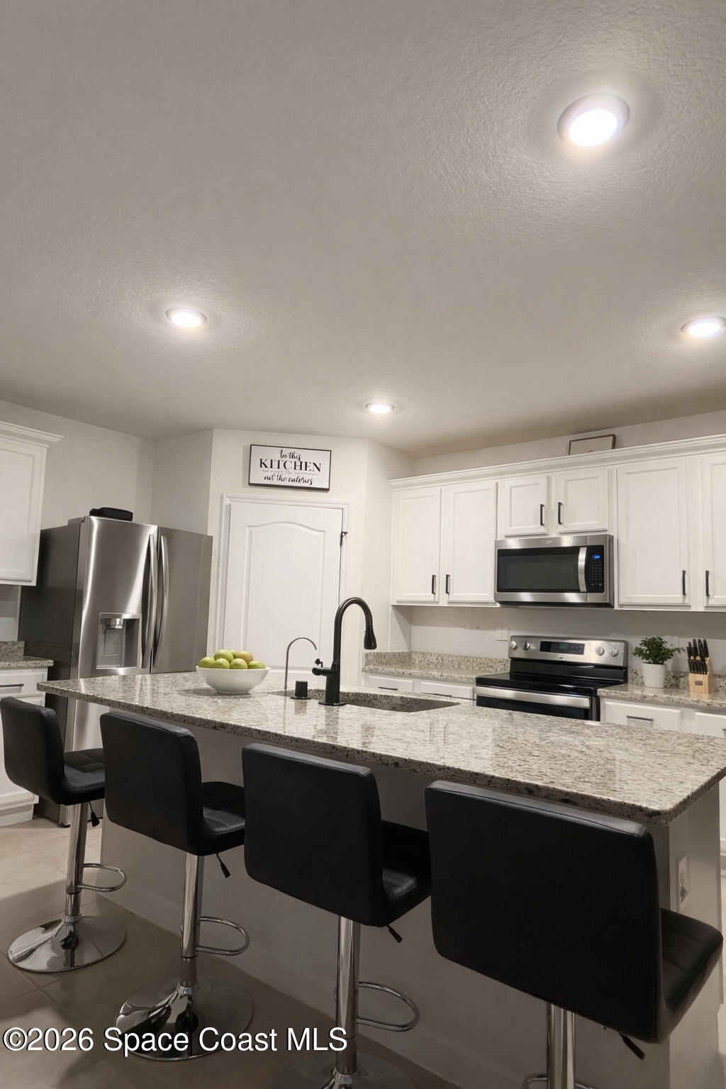 2533 Harmonia Hammock Road St. Cloud, FL 34773 - Photo 4 of 23 Kitchen