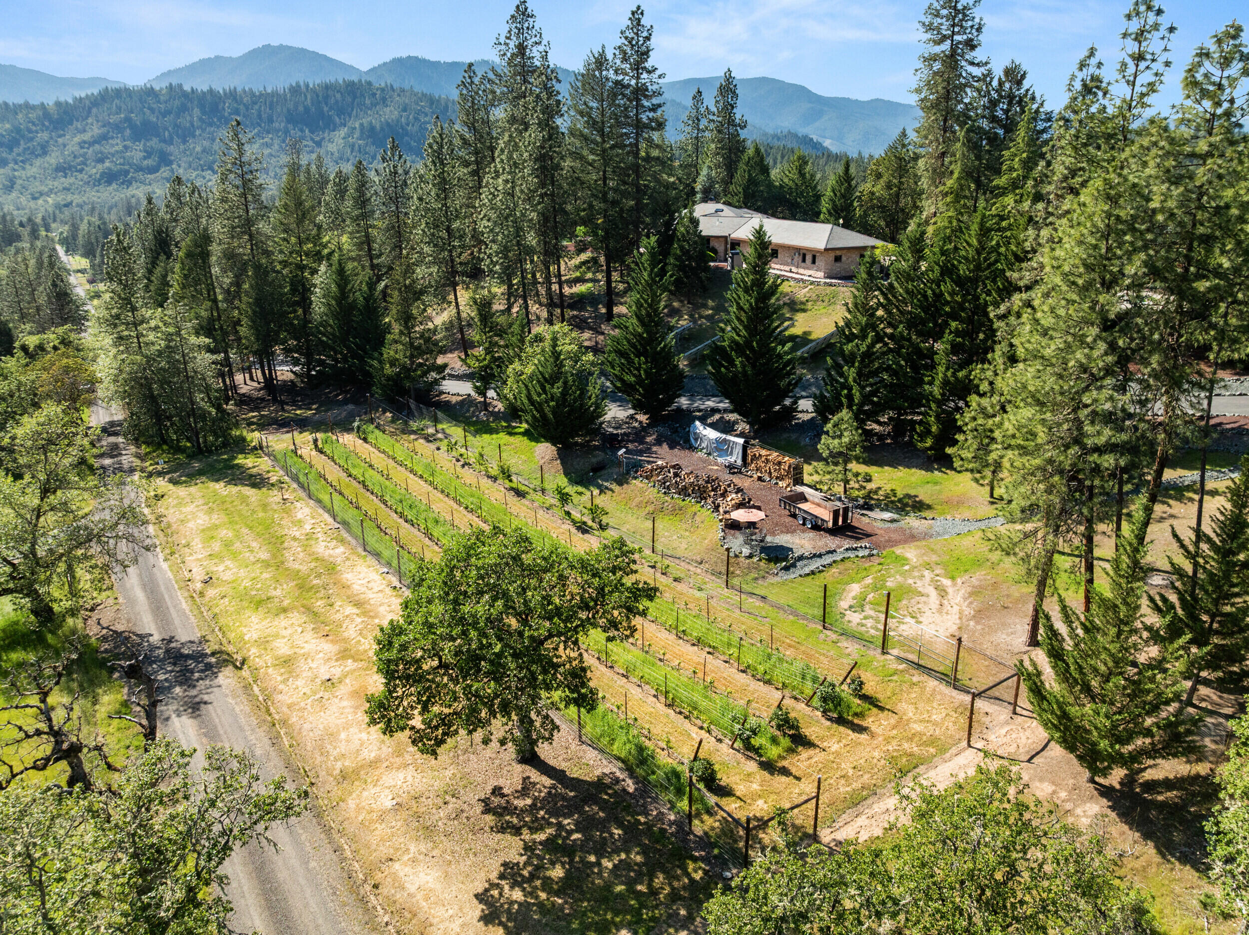 727 Earhart Road Rogue River, OR 97537 - Photo 83 of 116 80_ 727 earhart rd-drone-24