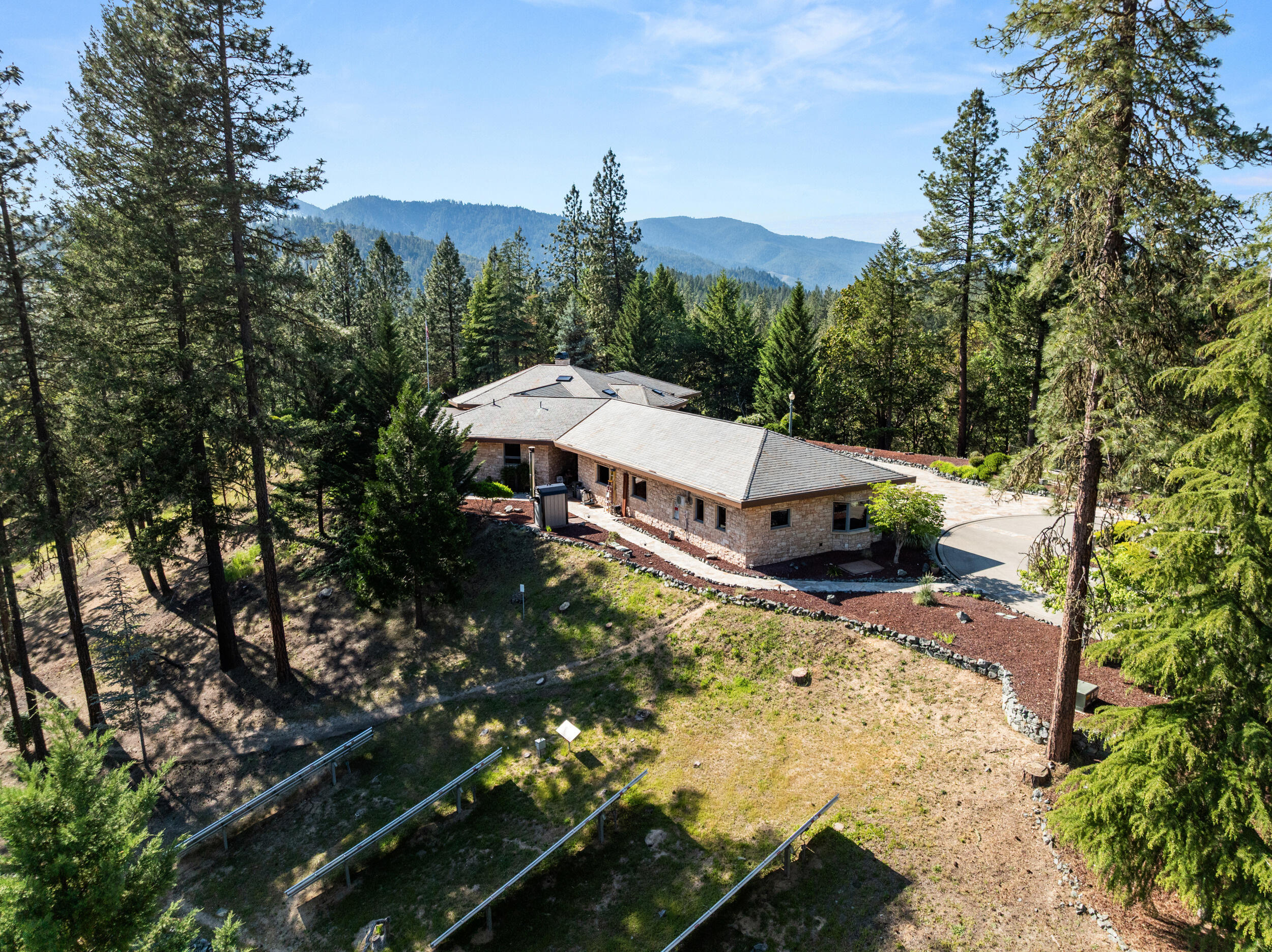 727 Earhart Road Rogue River, OR 97537 - Photo 85 of 116 82_ 727 earhart rd-drone-26