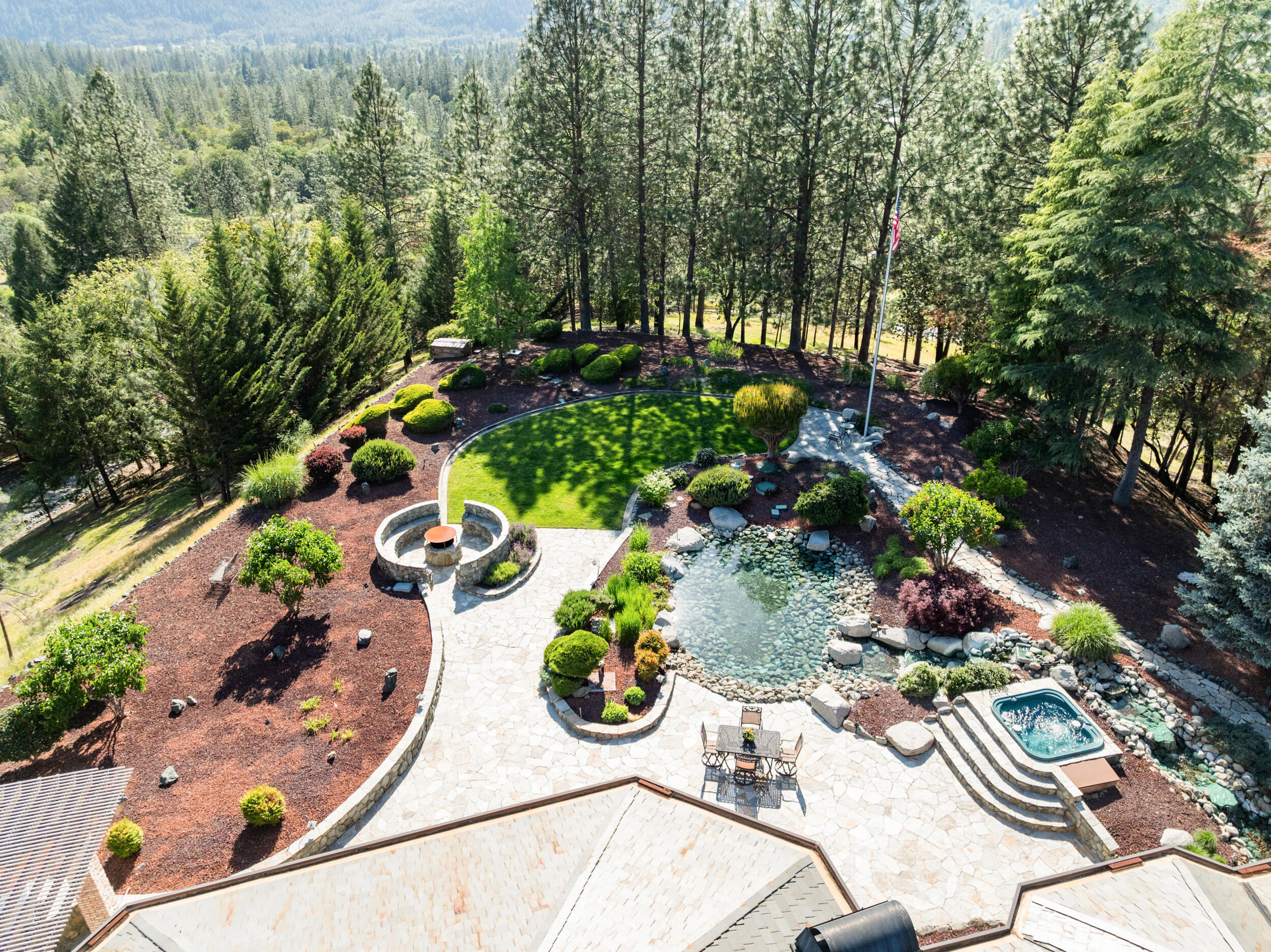 727 Earhart Road Rogue River, OR 97537 - Photo 89 of 116 86_ 727 earhart rd-drone-35