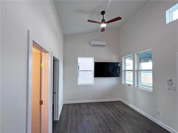 $181,000 | 110 Landry Circle, Unit 110, Rockport, TX 78382