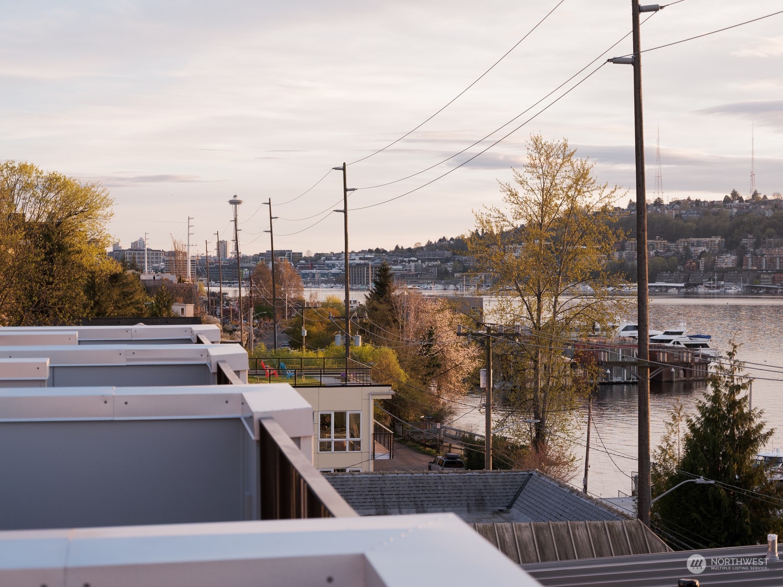 117 East Allison Street Seattle, WA 98102 - Photo 33 of 38 a view of a city from a terrace