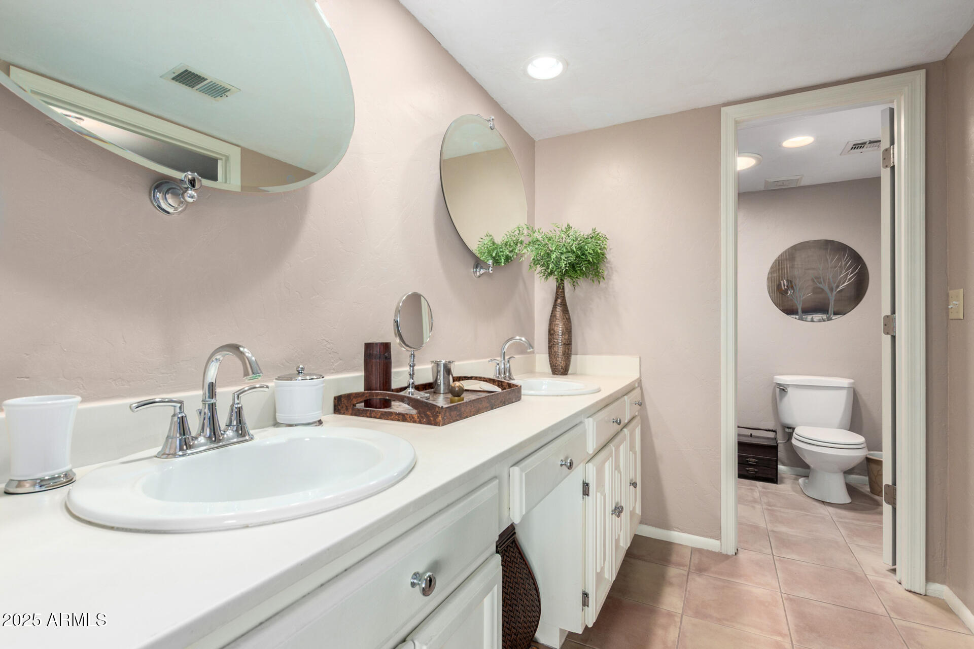 115 East Piping Rock Road Phoenix, AZ 85022 - Photo 20 of 34 Master Bath