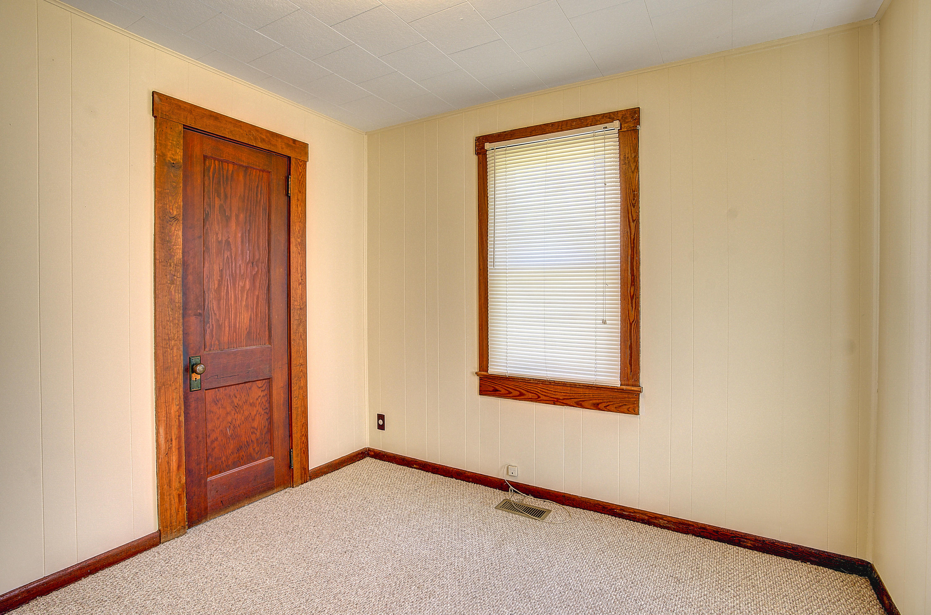 110 Estep Hollow Road Elizabethton, TN 37643 - Photo 20 of 32 Bedroom1