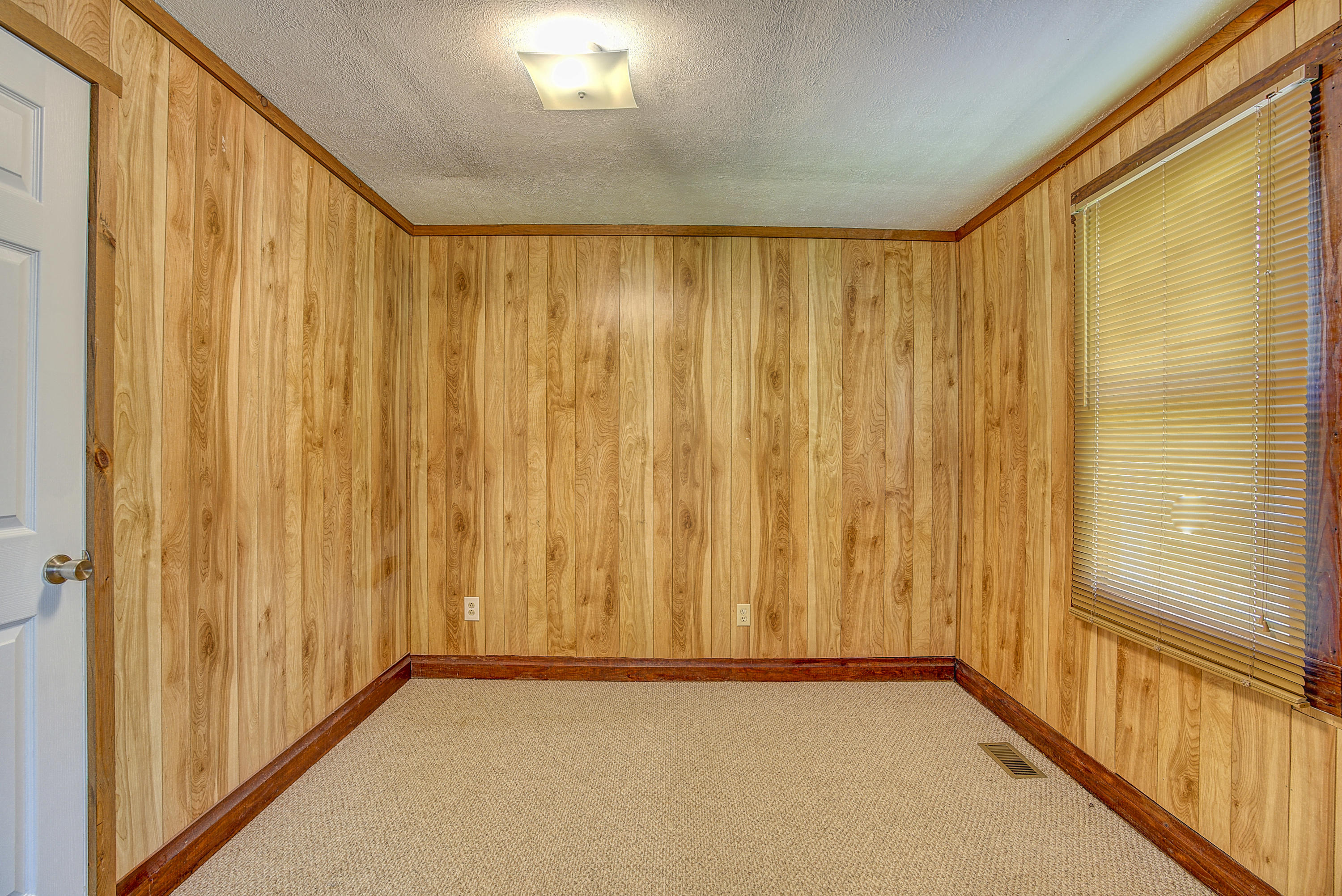 110 Estep Hollow Road Elizabethton, TN 37643 - Photo 21 of 32 Bedroom2