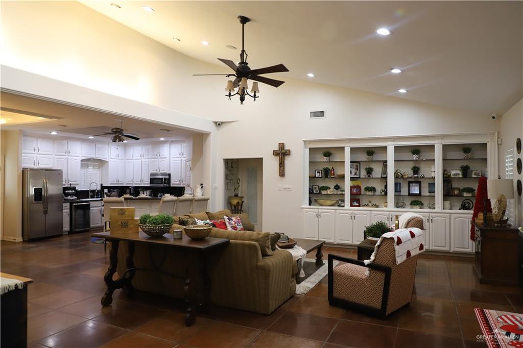 12431 Ware Road Edinburg, TX 78541 - Photo 10 of 37