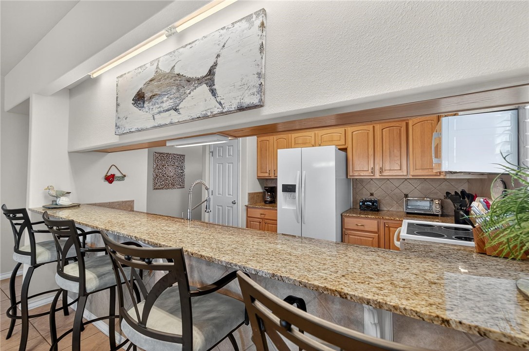 14427 Compass Street, Unit B12 Corpus Christi, TX 78418 - Photo 10 of 40