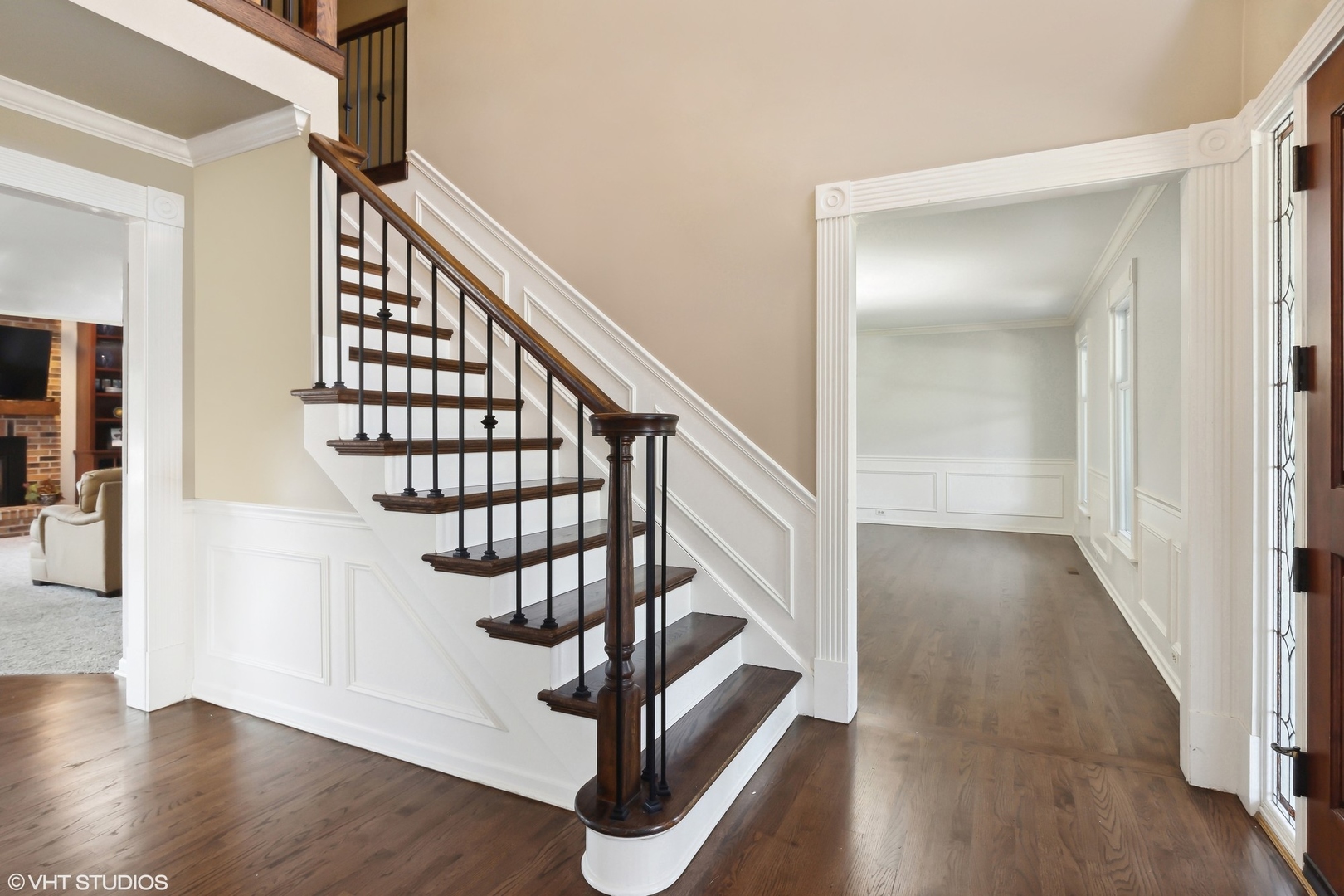 23905 West Bedlington Circle Deer Park, IL 60010 - Photo 4 of 23 a view of entryway and hall with wooden floor