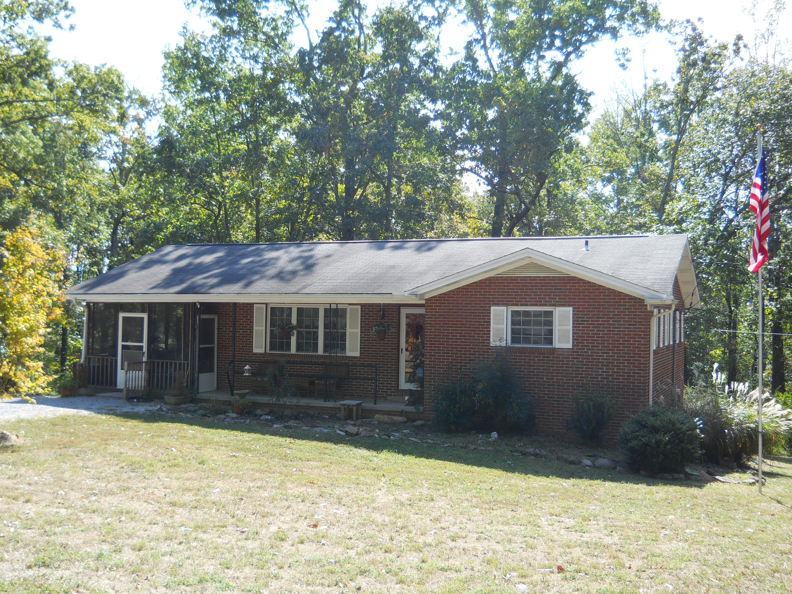 6702 Crye Road Maryville, TN 37801 - Photo 1 of 16 01