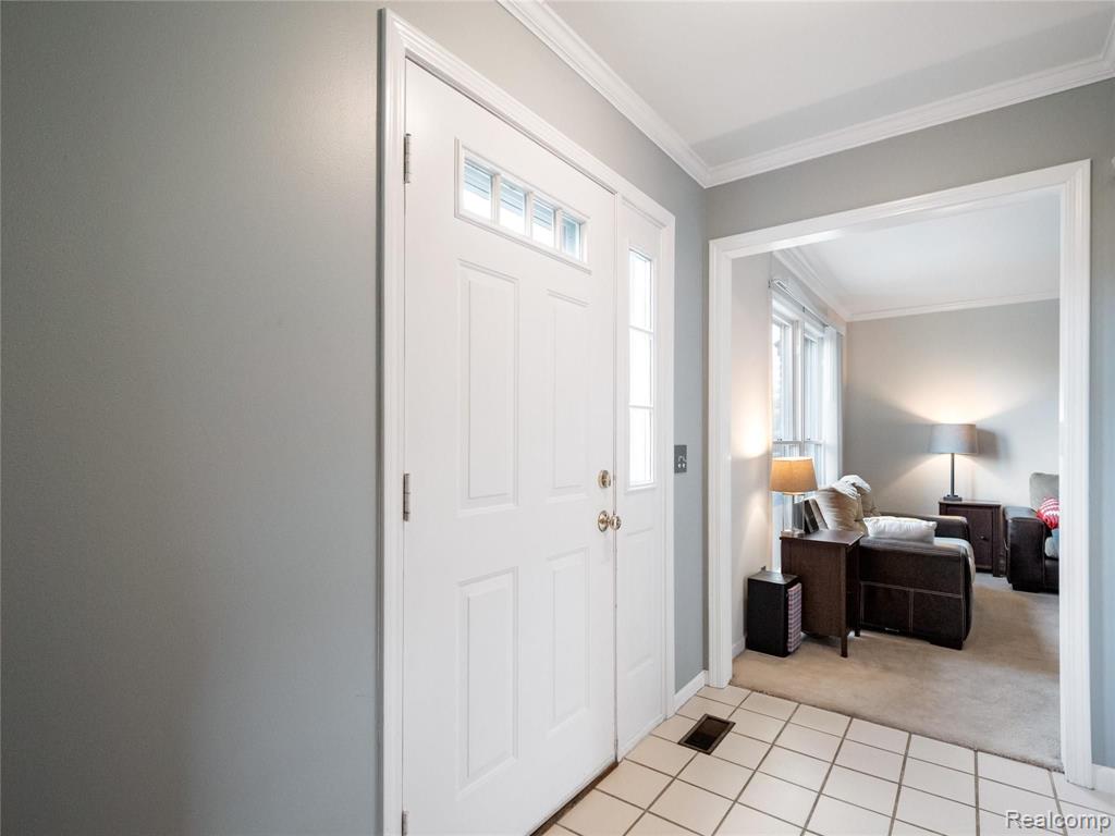 4410 Rochester Road Royal Oak, MI 48073 - Photo 4 of 26