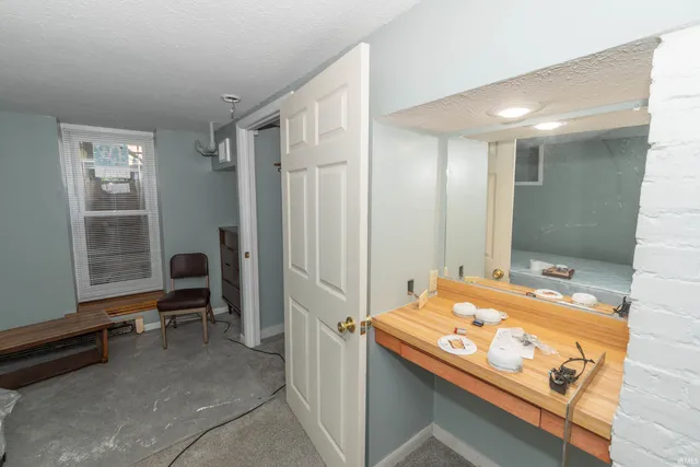 $160,000 | 301 West Jackson Boulevard, Elkhart, IN 46516