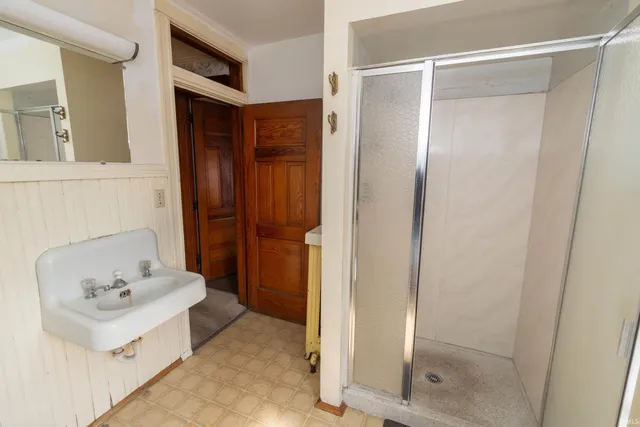 $160,000 | 301 West Jackson Boulevard, Elkhart, IN 46516