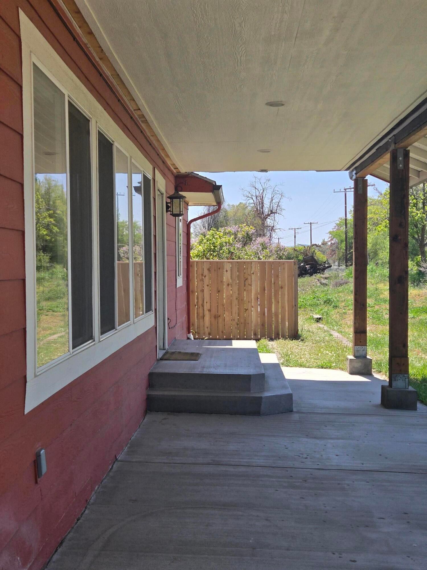 112 Hill Road Tulelake, CA 96134 - Photo 2 of 39 Front Porch