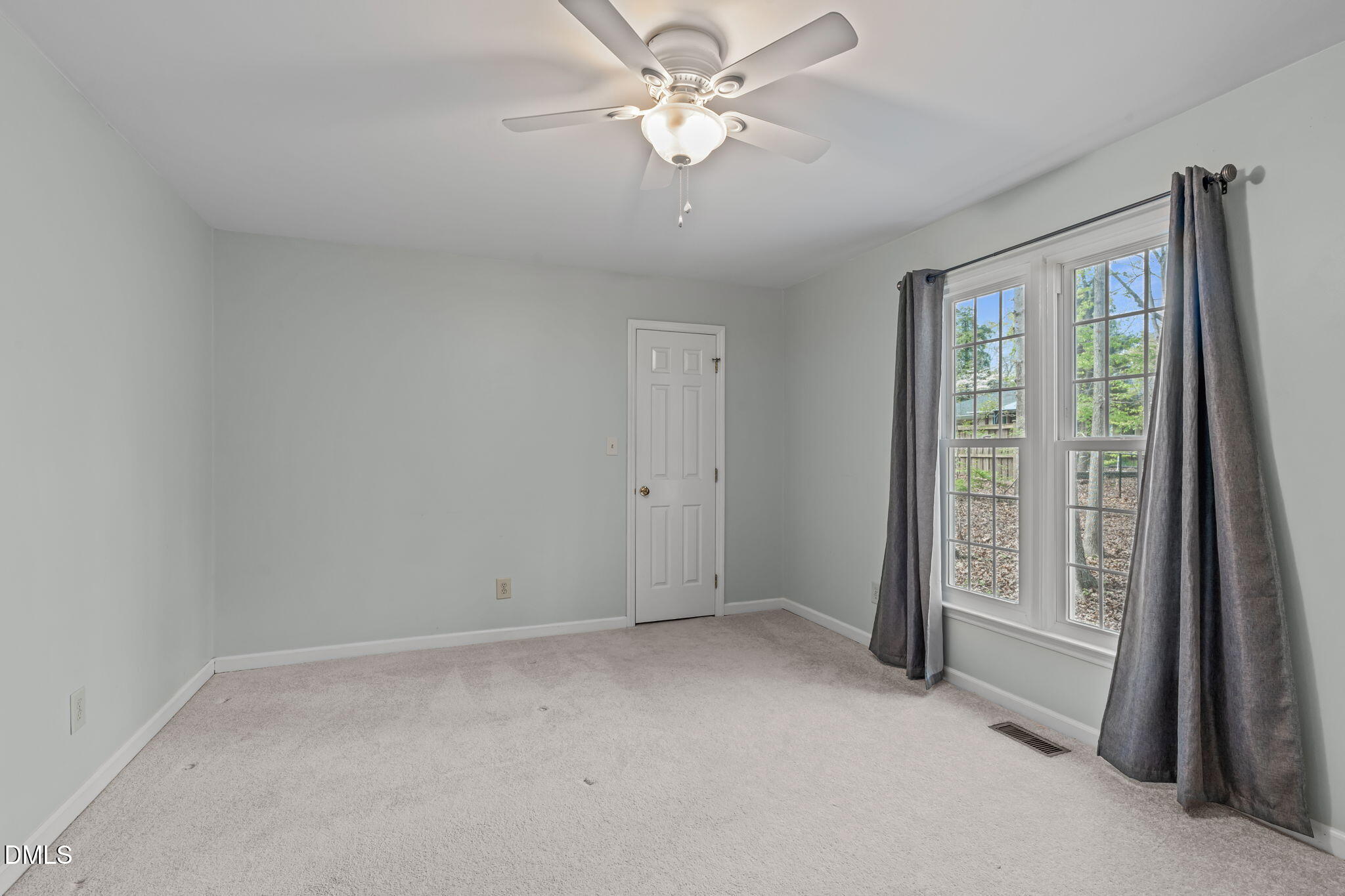 3304 Wade Avenue Raleigh, NC 27607 - Photo 27 of 38 a view of an empty room with a window