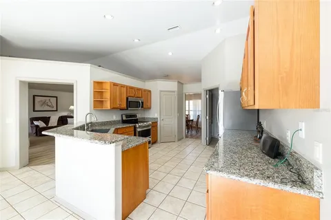 $650,000 | 1120 East Highway 316, Citra, FL 32113