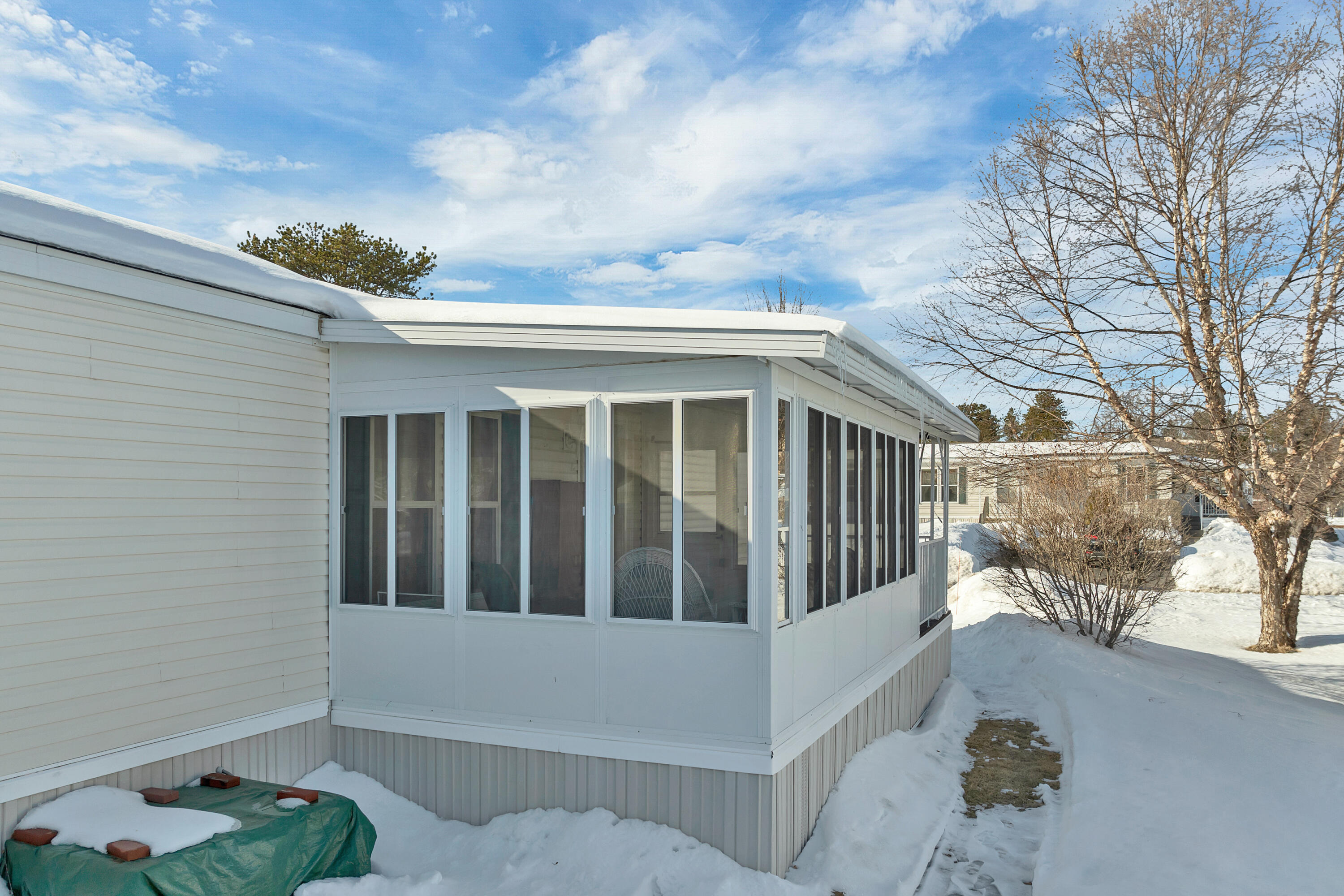 17 Trade Wind Lane, Unit 17 Rochester, NH 03867 - Photo 5 of 37 17TradeWindLn-012