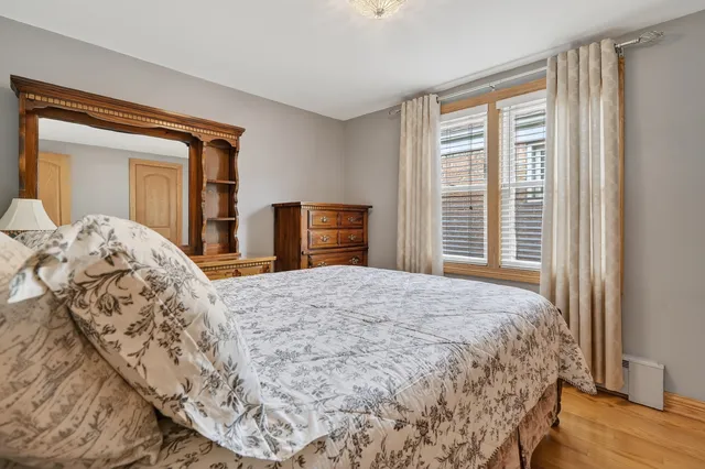 $369,900 | 5723 South Melvina Avenue, Chicago, IL 60638