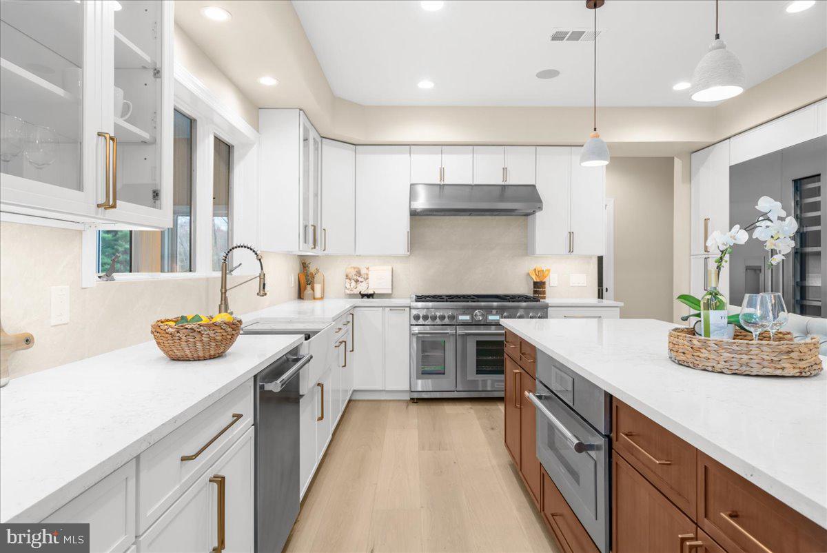 4205 Goshen Road Newtown Square, PA 19073 - Photo 29 of 104 Brand new designer kitchen