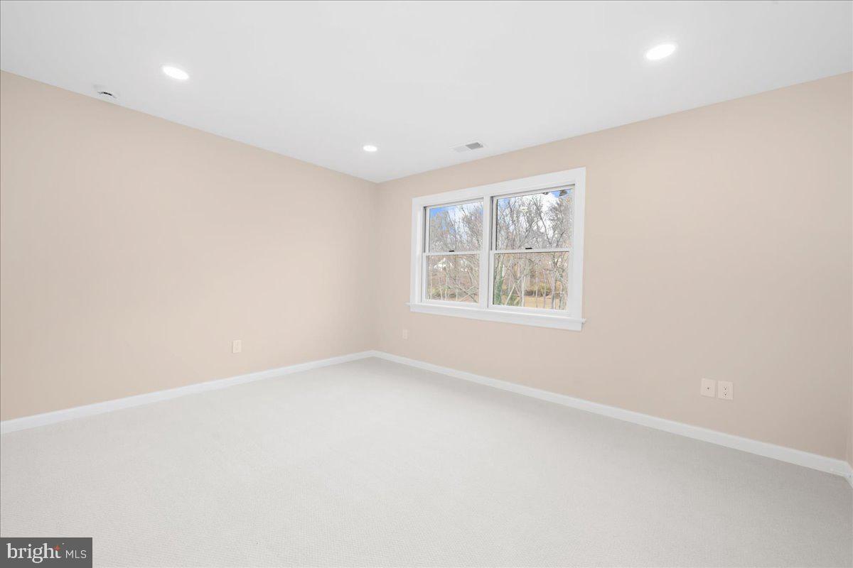 4205 Goshen Road Newtown Square, PA 19073 - Photo 53 of 104 an empty room with windows