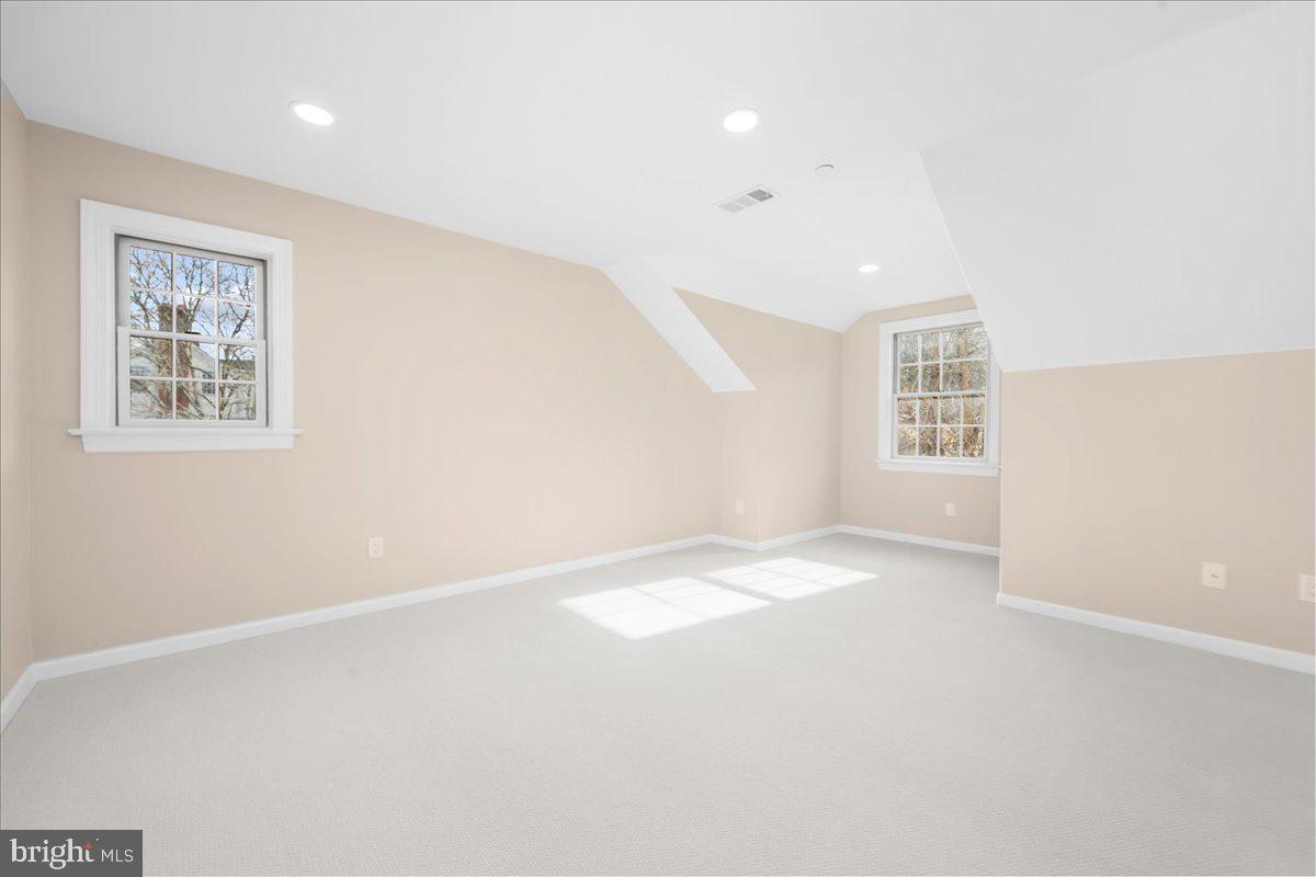 4205 Goshen Road Newtown Square, PA 19073 - Photo 63 of 104 an empty room with windows