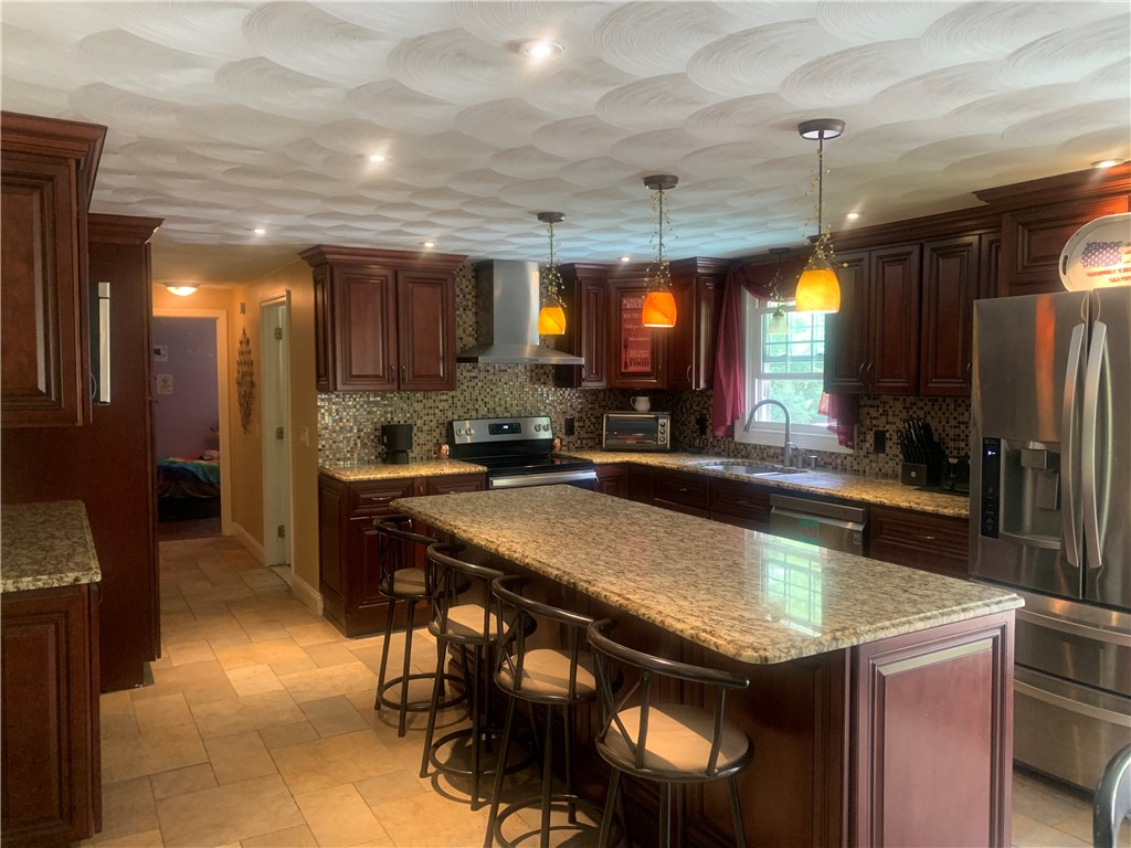 497 Snake Hill Road Glocester, RI 02857 - Photo 11 of 39