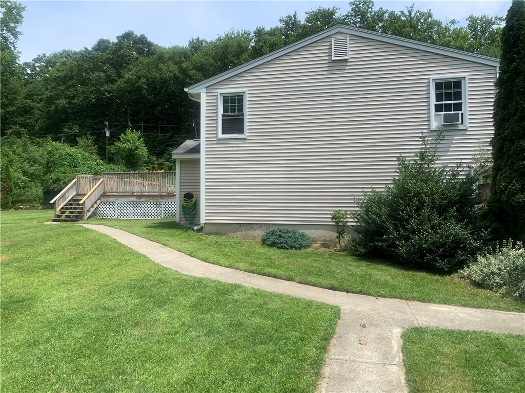 497 Snake Hill Road Glocester, RI 02857 - Photo 5 of 39