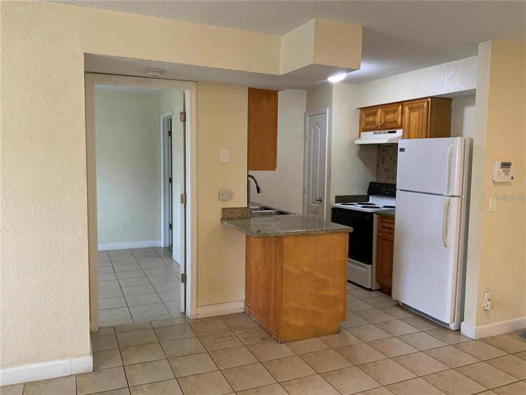 235 Red Maple Place, Unit 235 Brandon, FL 33510 - Photo 4 of 16