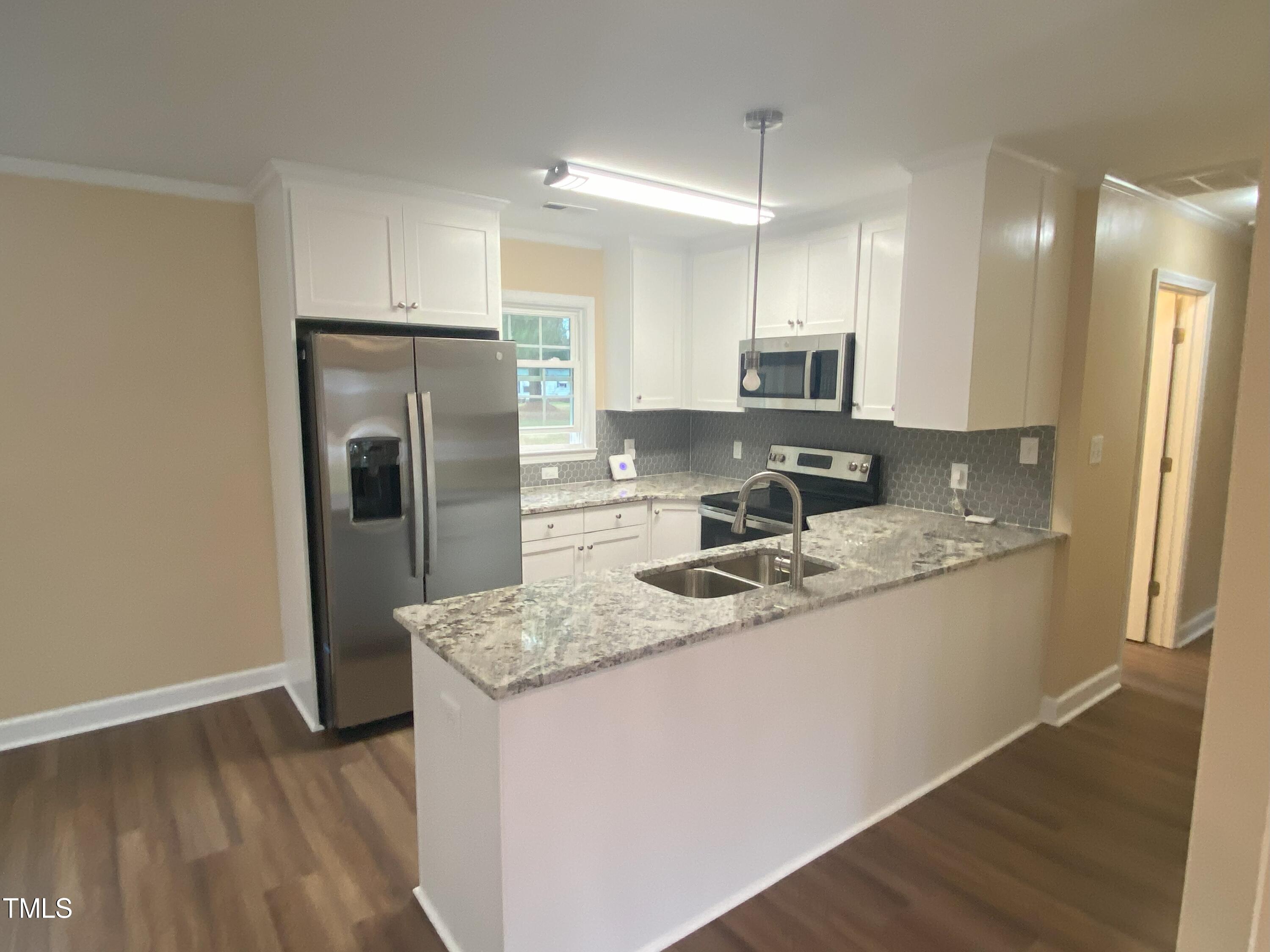 737 Folly Road Plymouth, NC 27962 - Photo 14 of 23 11. Kitchen 5
