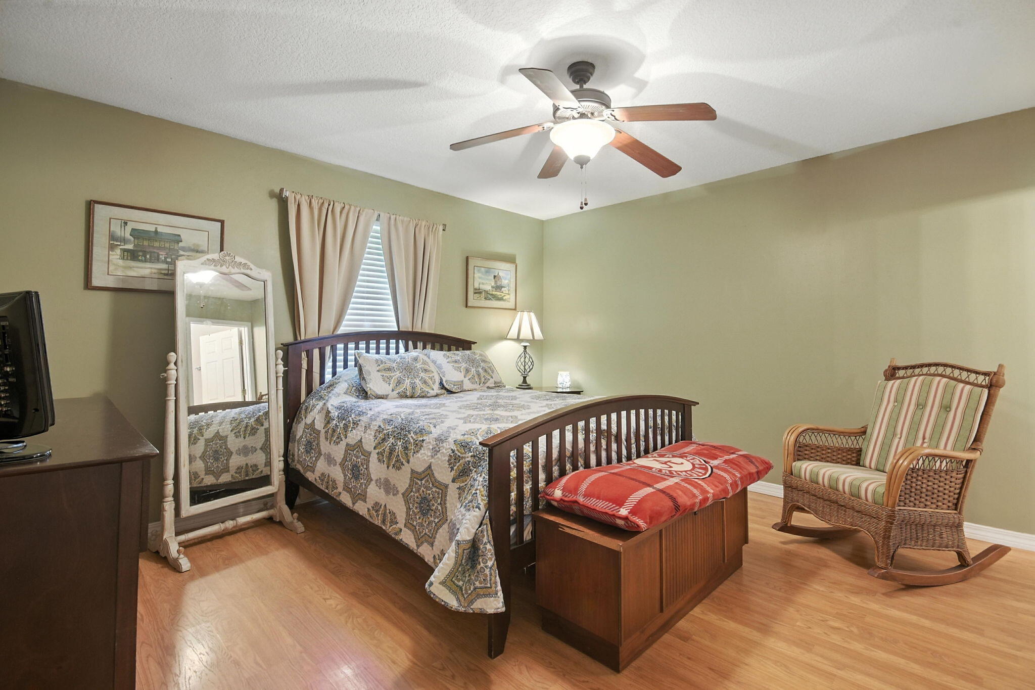 4237 Melton Road Milton, FL 32583 - Photo 19 of 36 4-web-or-mls-EPI_0002 Kevin Irwin