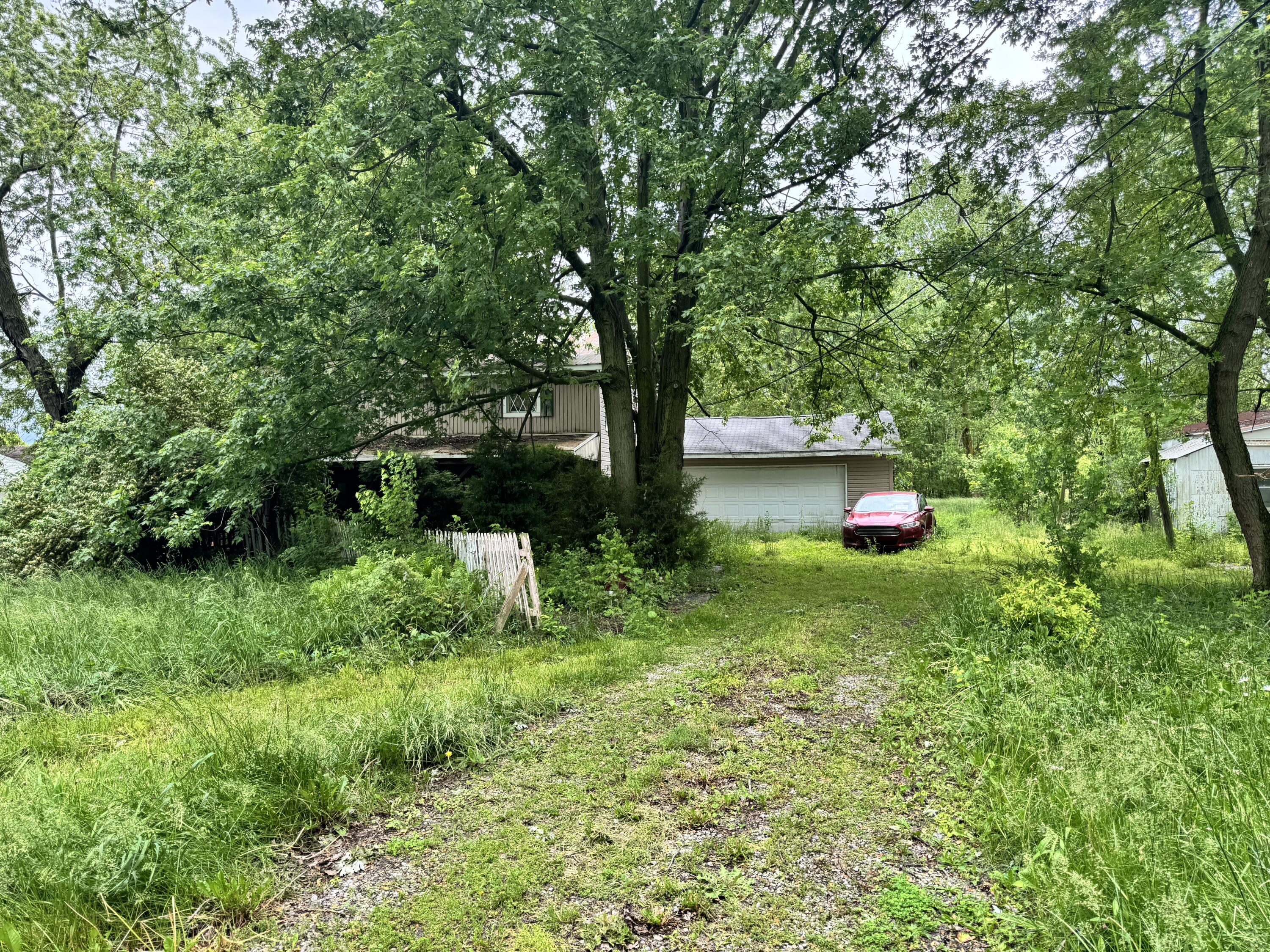 816 East Hume Road Lima, OH 45806 - Photo 1 of 2 Gallery Image 1