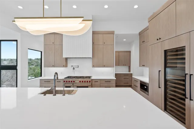 $2,550,000 | 806 Sunfish Street, Lakeway, TX 78734