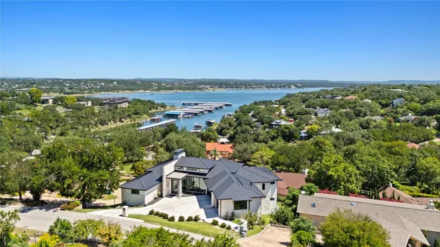 $2,550,000 | 806 Sunfish Street, Lakeway, TX 78734