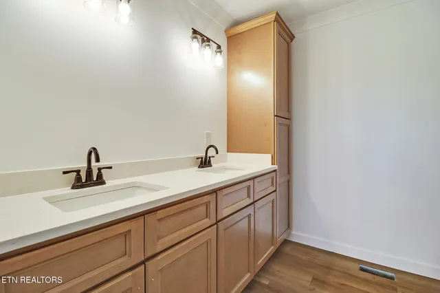 $385,000 | 817 Hack Beaty Road, Grimsley, TN 38565