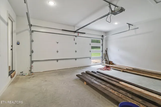 $385,000 | 817 Hack Beaty Road, Grimsley, TN 38565