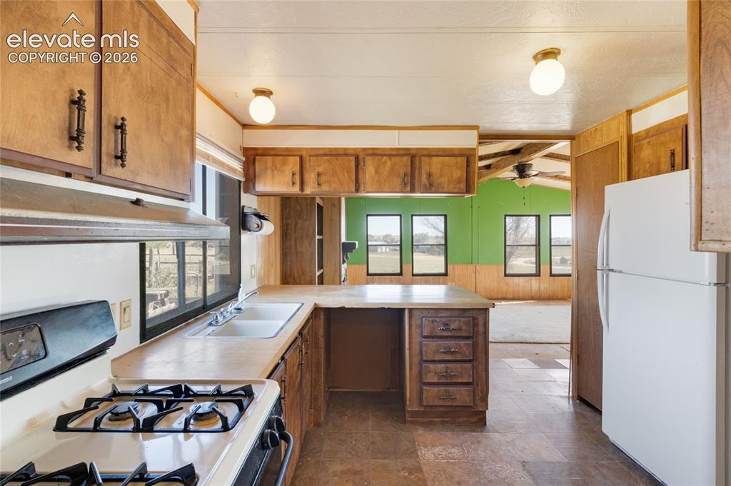 6180 Renneberger Road Peyton, CO 80831 - Photo 12 of 35