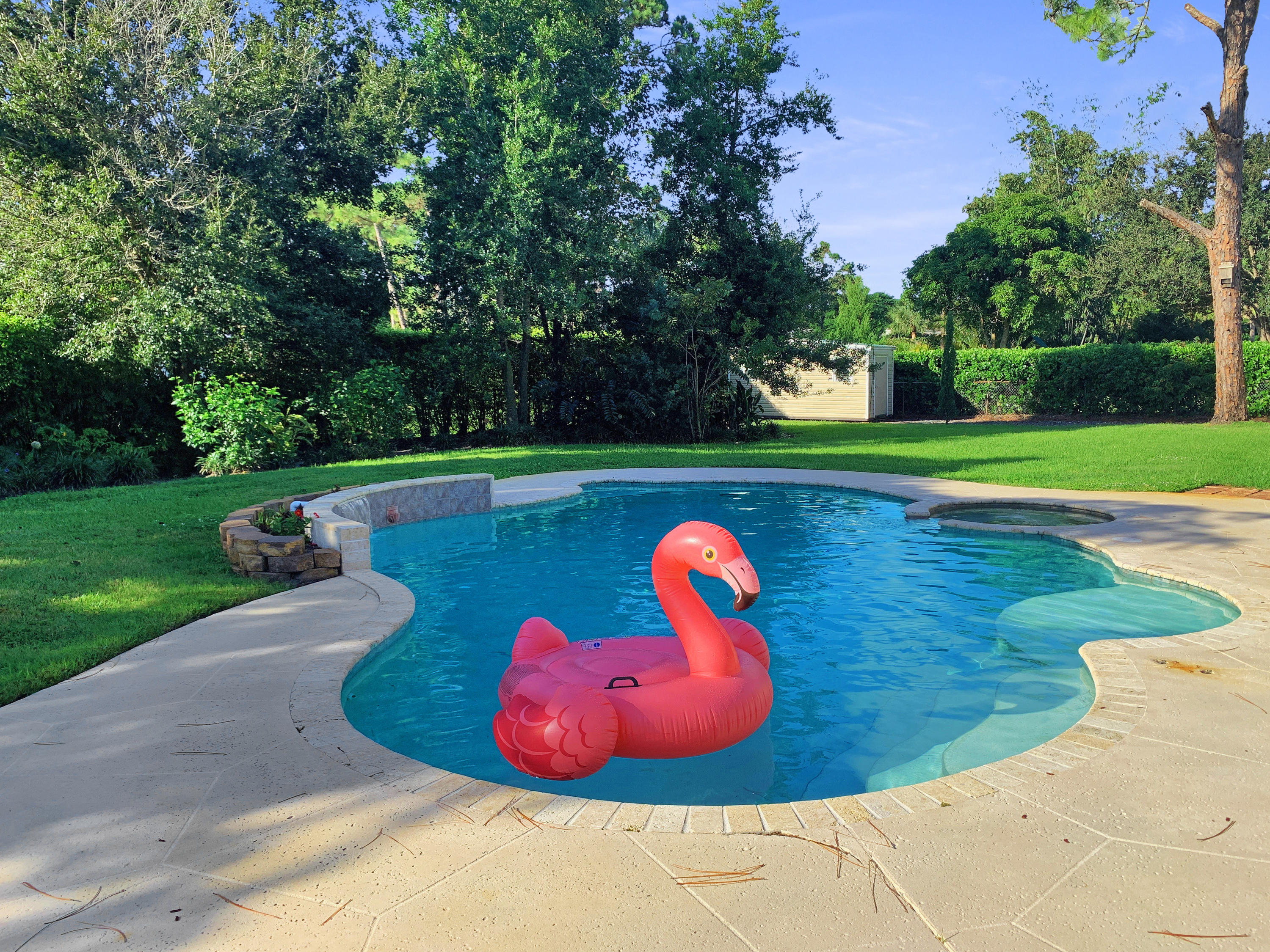 5900 Tidewater Drive Jupiter, FL 33458 - Photo 19 of 20 5900 Tidewater pool