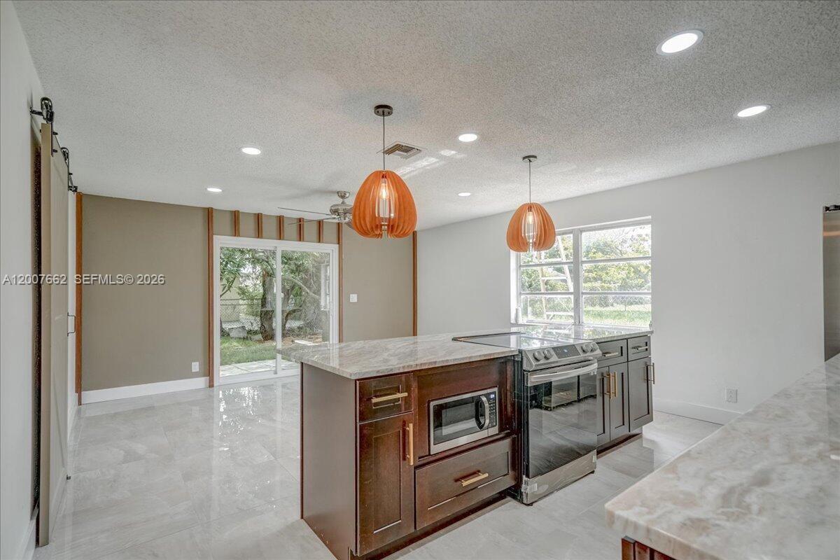 1480 West 36th Street Riviera Beach, FL 33404 - Photo 6 of 19 Photo 6