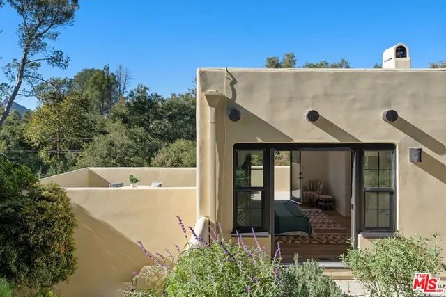 $1,500,000 | 25648 Timpangos Drive, Calabasas, CA 91302