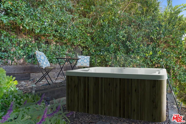 $1,500,000 | 25648 Timpangos Drive, Calabasas, CA 91302