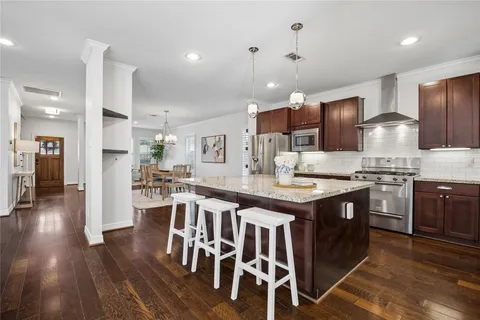 $799,000 | 5121 Libbey Drive, Houston, TX 77092