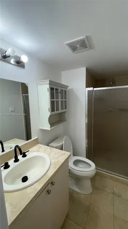 $2,400 | 840 Pine Drive, Unit 104, Pompano Beach, FL 33060