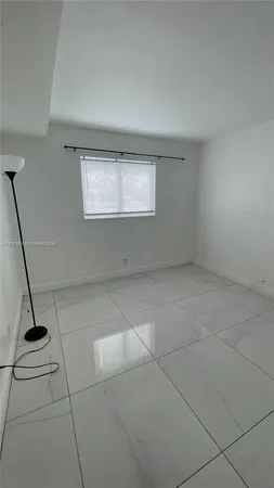 $2,400 | 840 Pine Drive, Unit 104, Pompano Beach, FL 33060