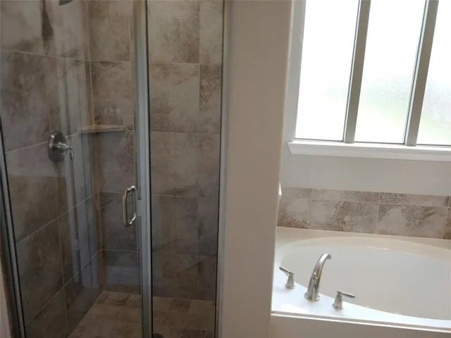 $2,695 | 811 Knox Drive, Rockwall, TX 75087